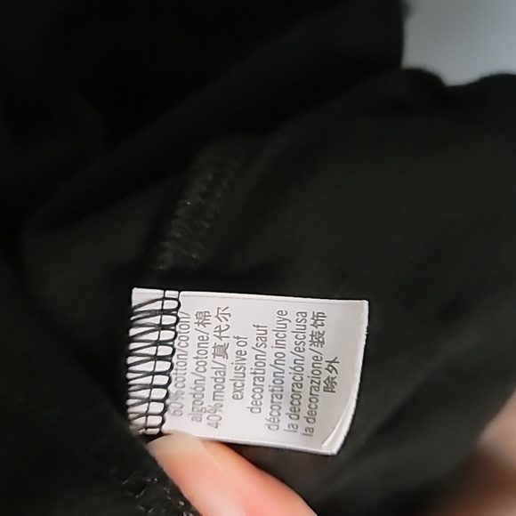 Victoria's Secret T-Shirt 'Love Me To the Moon and Back' EUC - Picture 4 of 6